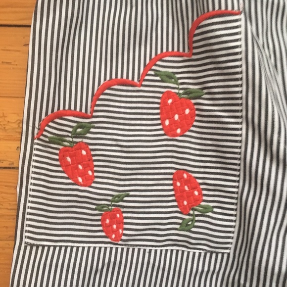 Unique-vintage strawberry romper - Picture 2 of 7